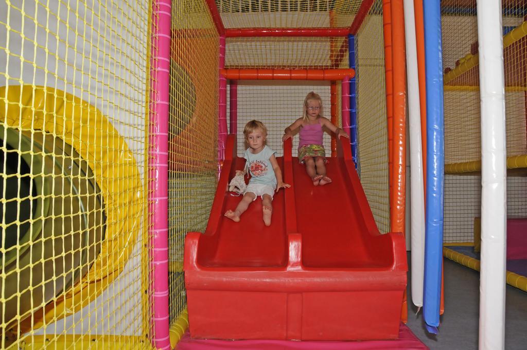 Camping Het Wieskamp Henxel Bagian luar foto