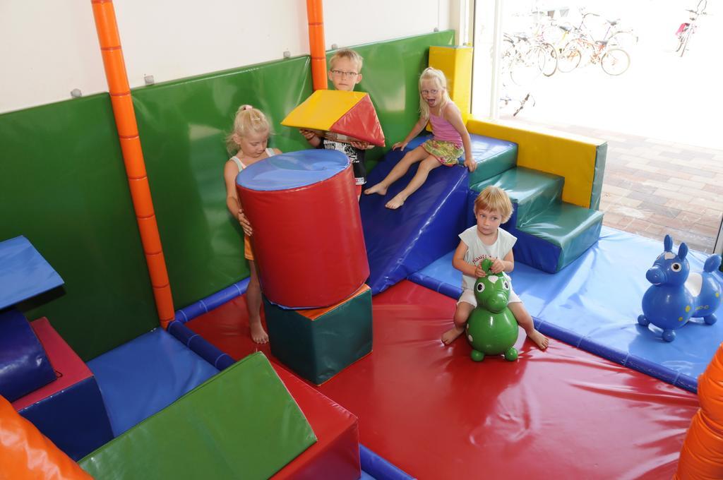 Camping Het Wieskamp Henxel Bagian luar foto